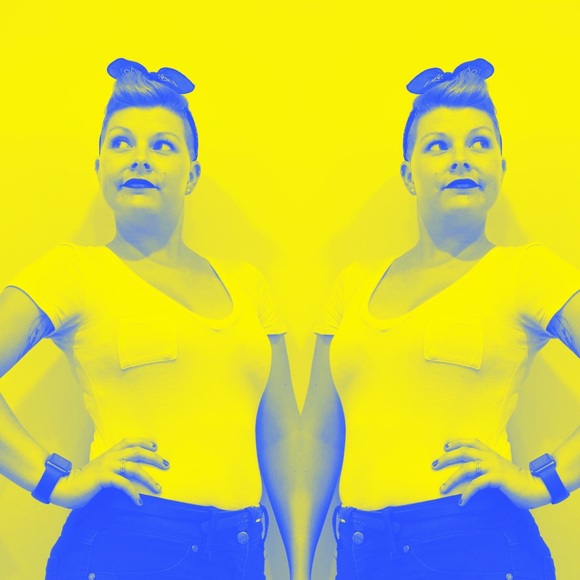 Meet your Posher, Kristen - Picture 1 of 1